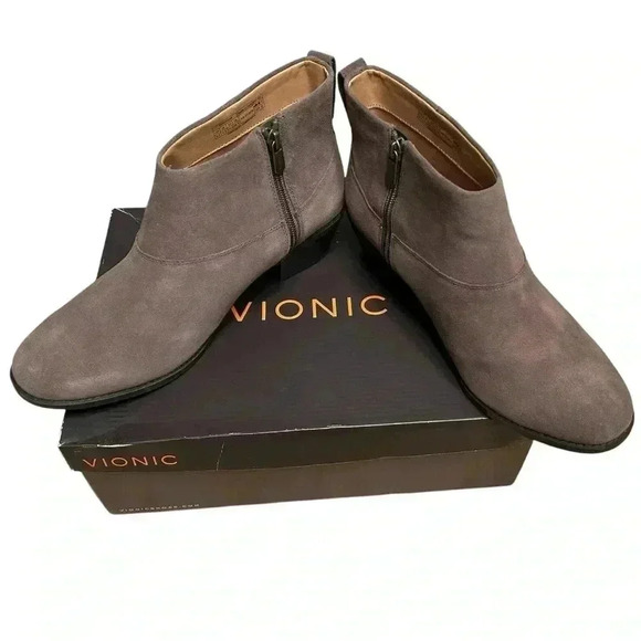 Size 9.5 Vionic Joy Zadie Suede Ankle Boot in Griege (Gray/Beige) Block Heel NIB - Picture 2 of 9